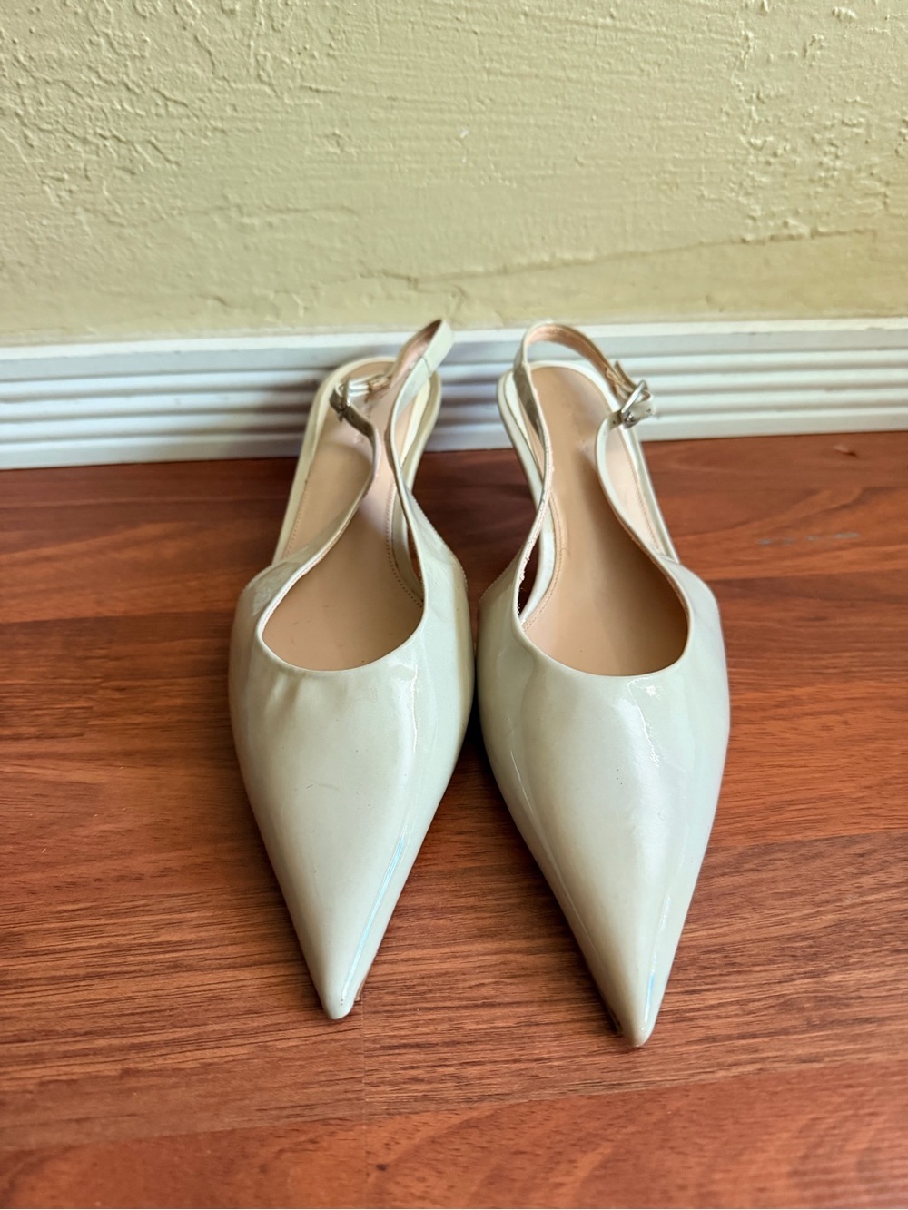 Zara Cream Patent Slingback Kitten Heels - Picture 2 of 7